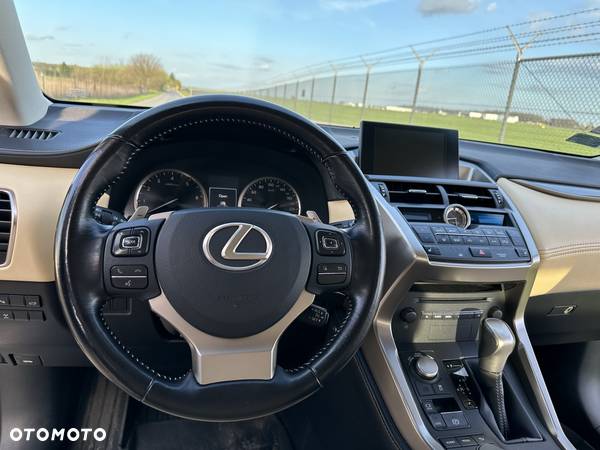 Lexus NX 200t Comfort AWD - 21