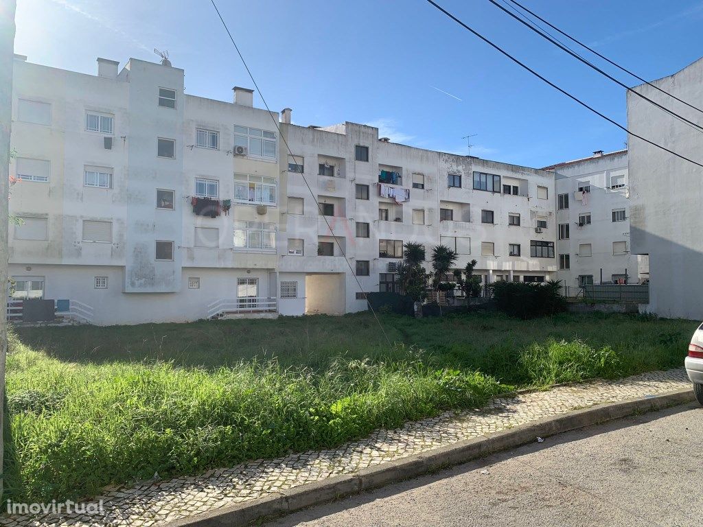 Lote terreno para construção de um Edifício