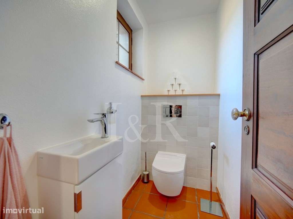 Moradia T2+3 com jardim e vista mar na Azóia, Sintra-27