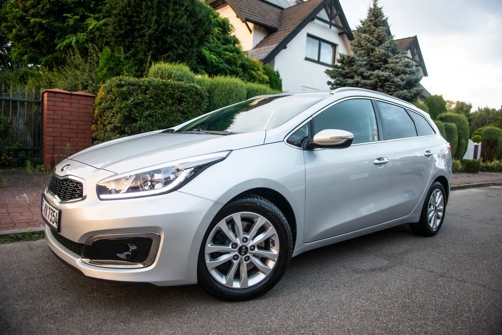 Kia Ceed II (2012-) 1.6 GDI DCT Vision 2017