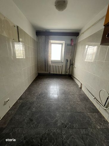 Apartament trei camere - Zona Poliție Gară - 74 mp-2