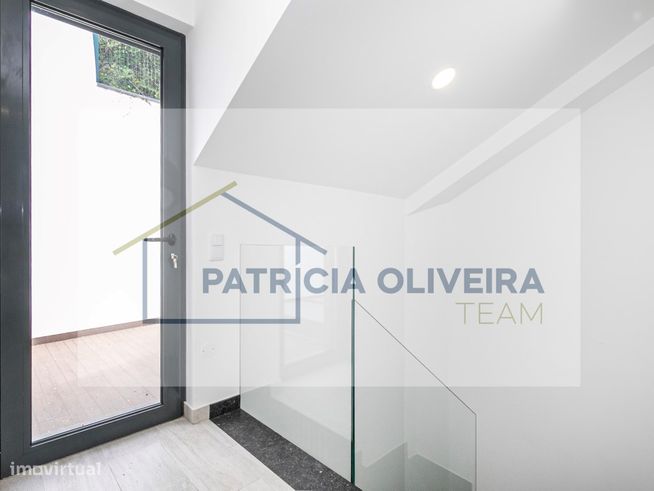 Moradia Duplex a Estrear com duas SUITES , dois TERRAÇOS E estacion...-25