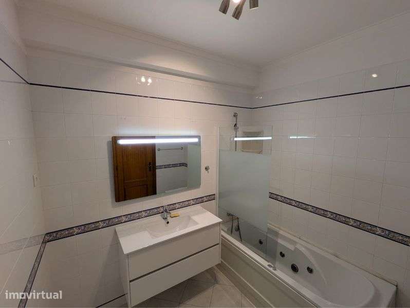 Magnífico T2 com Vista Deslumbrante  – Vale Mourão - Grande imagem: 4/12