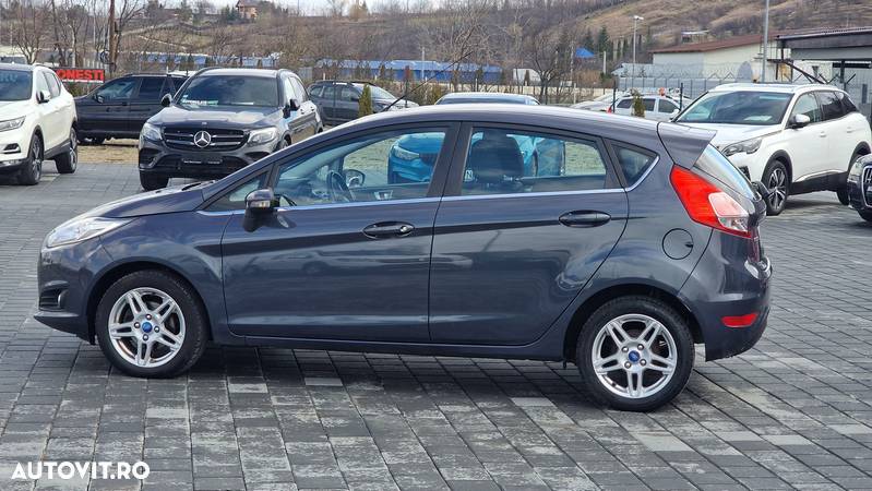 Ford Fiesta - 2