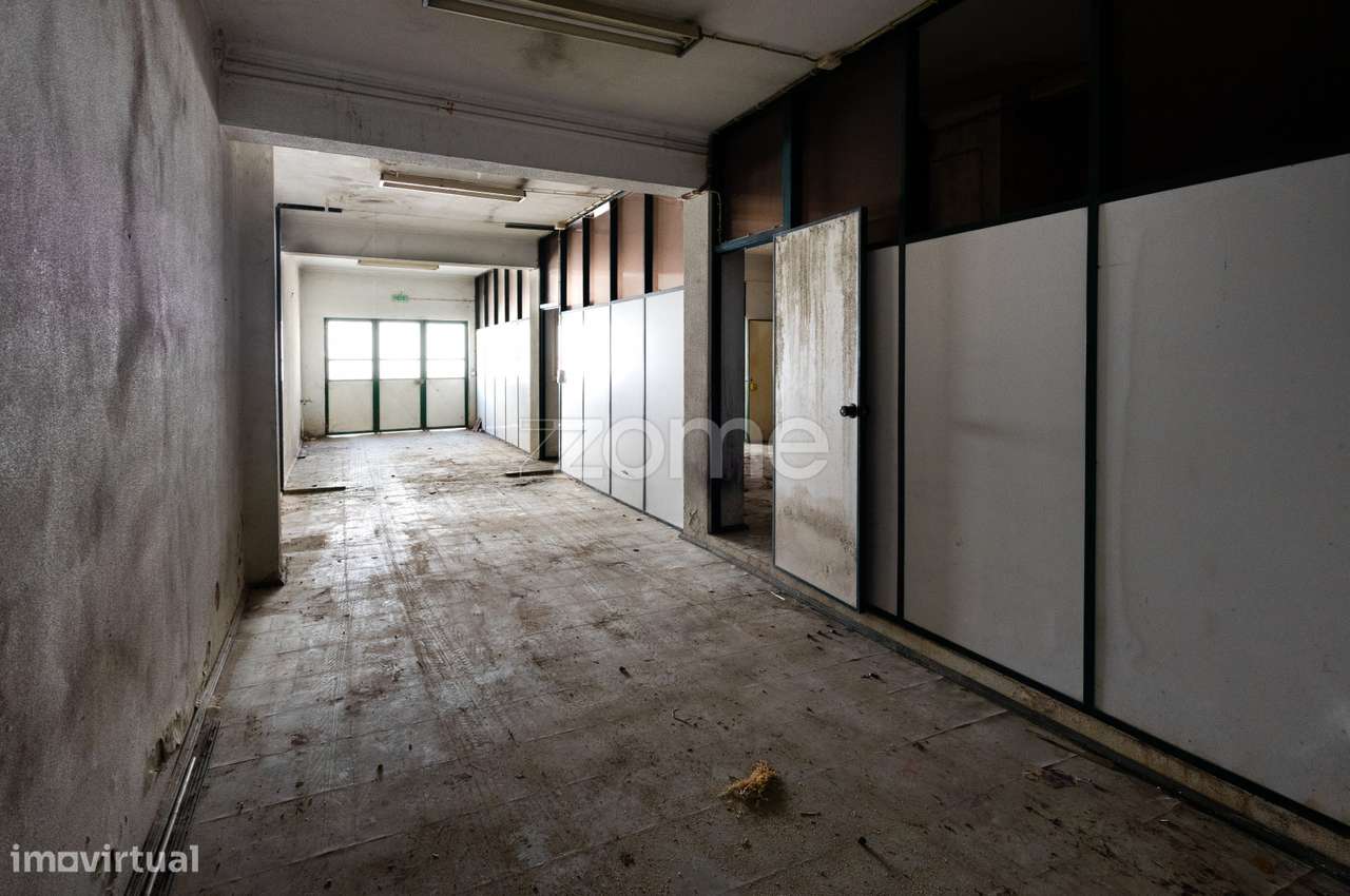 Prédio 4 Pisos |Loja|Garagens| Centro Arganil | Investimento-3
