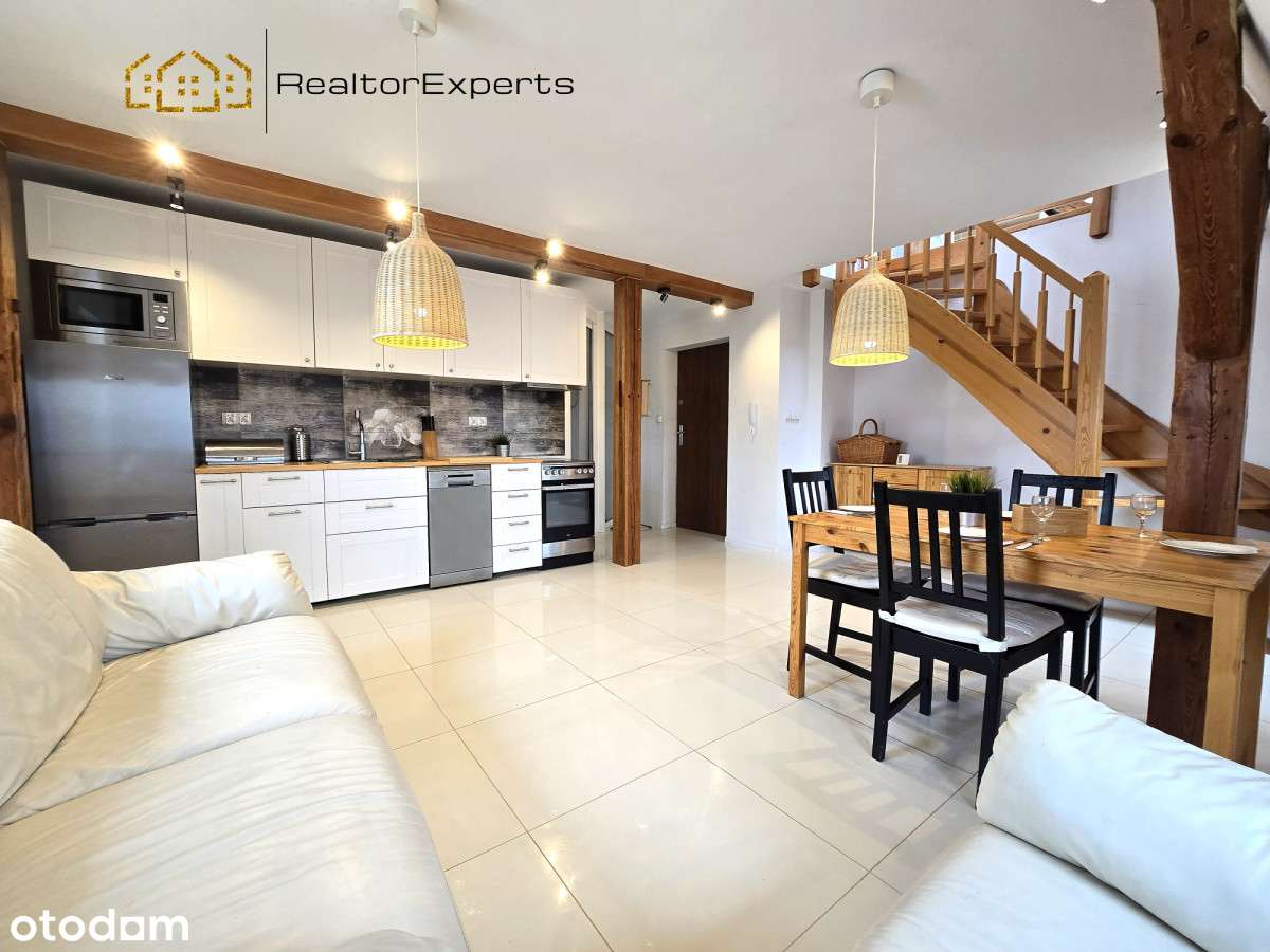 Przestronne, dwupoziomowe mieszkanie w centrum. - Pełny obrazek: 1/18