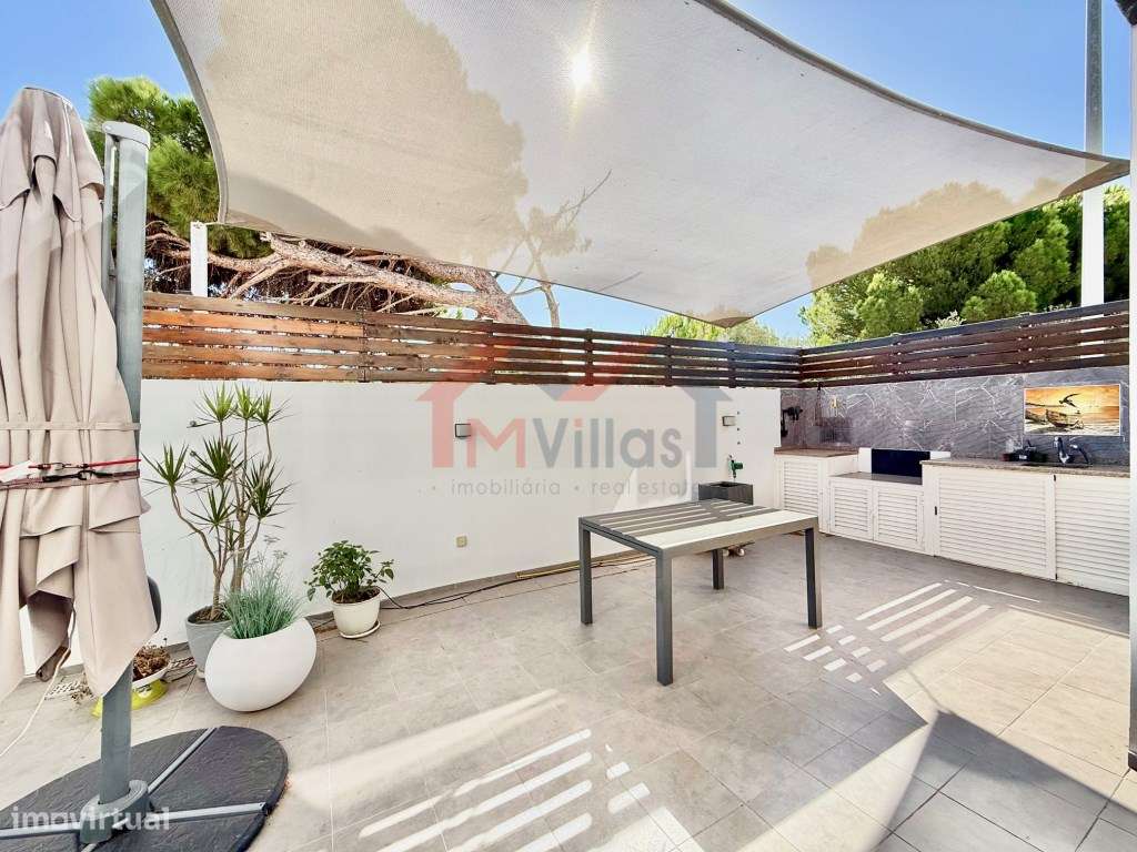 Moradia V4 com garagem - Olhão-16