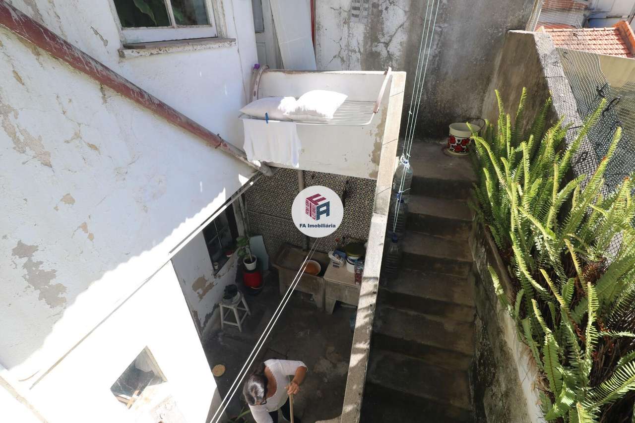 Prédio p/ Reabilitação - Matosinhos-16