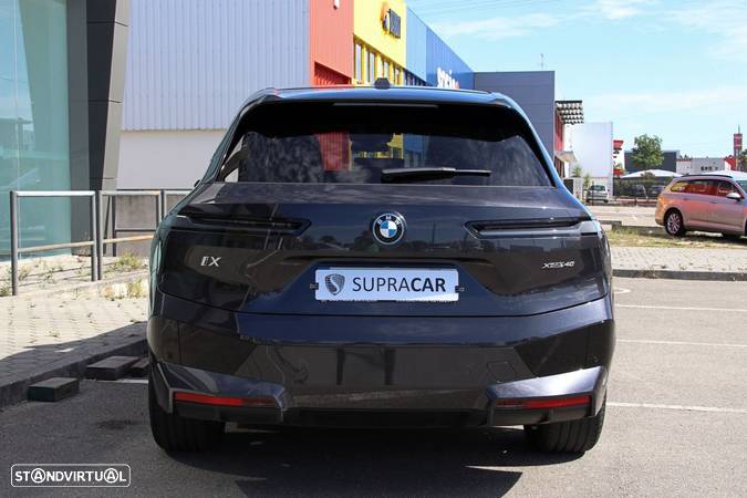 BMW iX xDrive 40 - 9