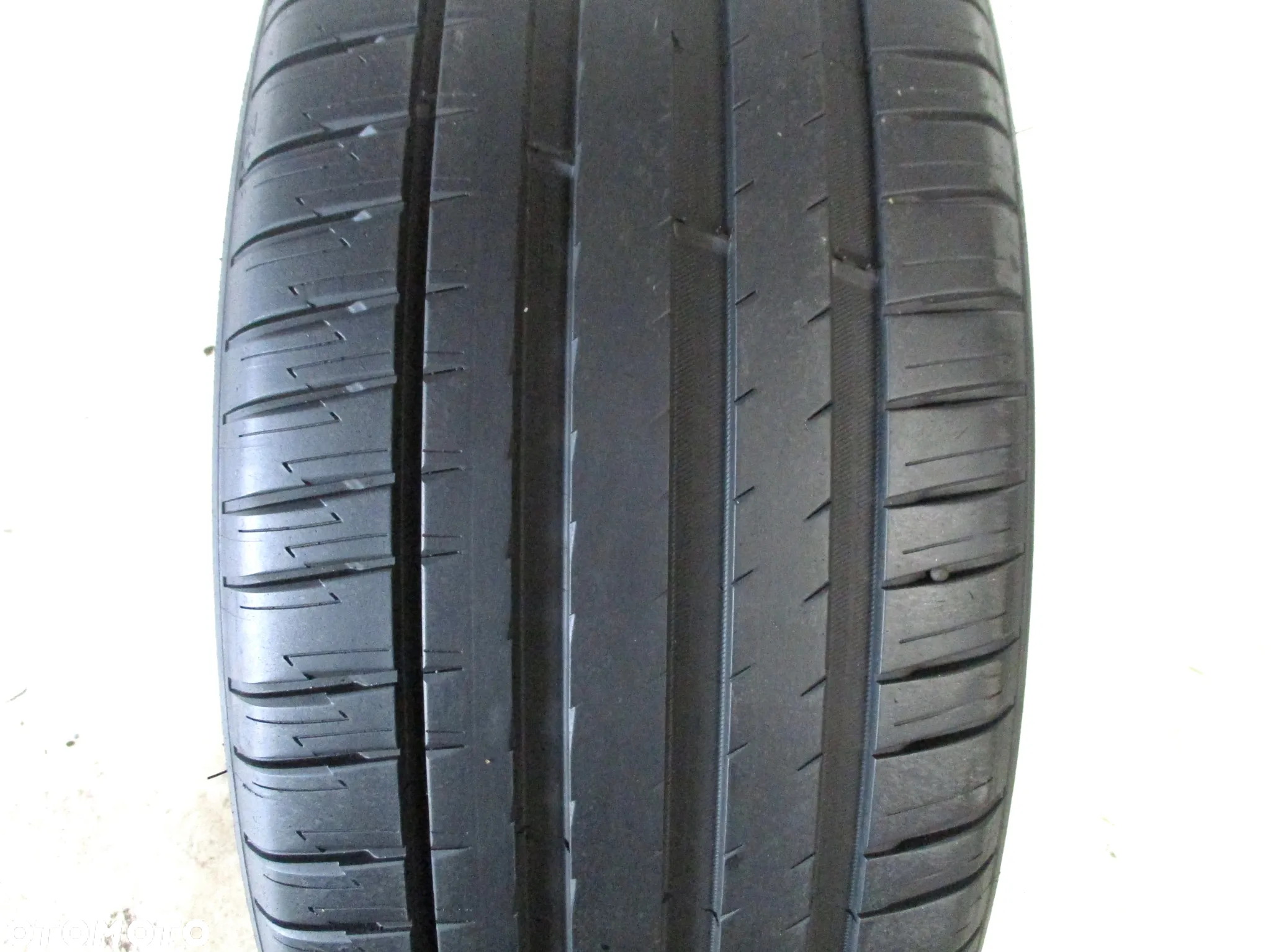 OPONA 255 45 20 105W MICHELIN - LATO - 2