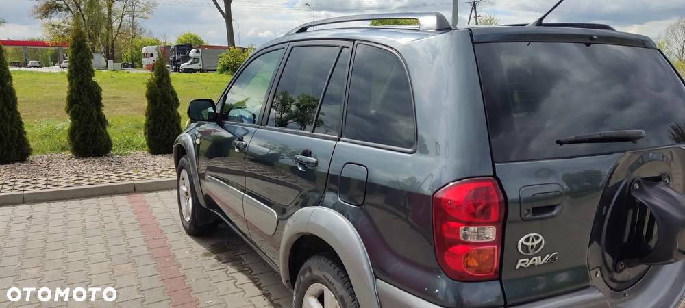 Toyota RAV4 2.0 D-4D 4x4 - 6