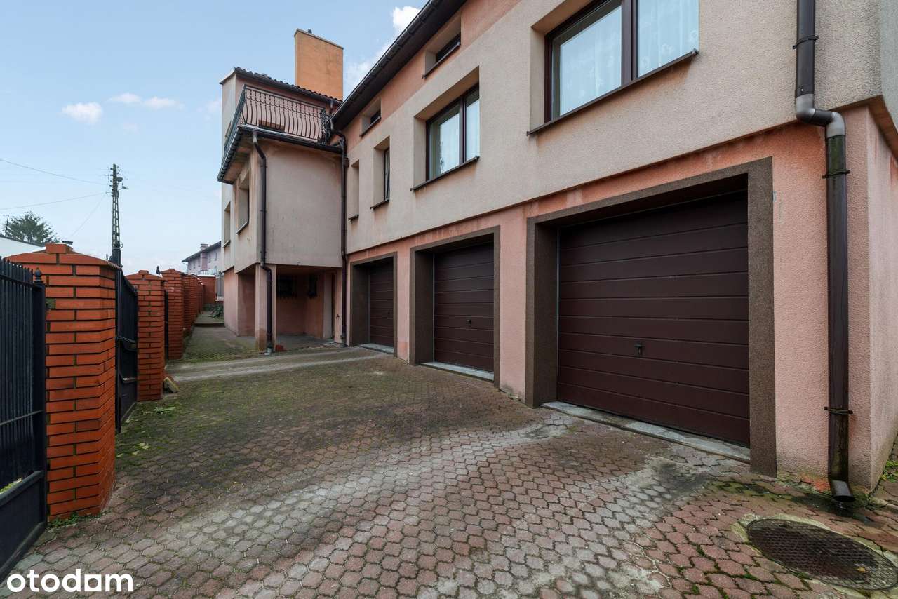 Dom i   działalność w samym centrum-7