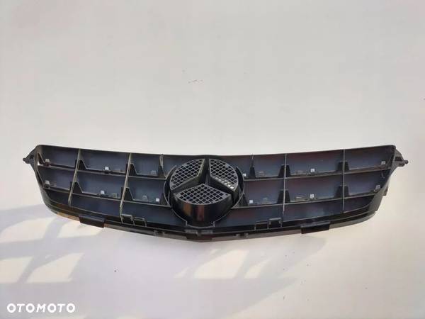 MERCEDES CLK W209 LIFT GRIL ATRAPA A2098800223 - 4