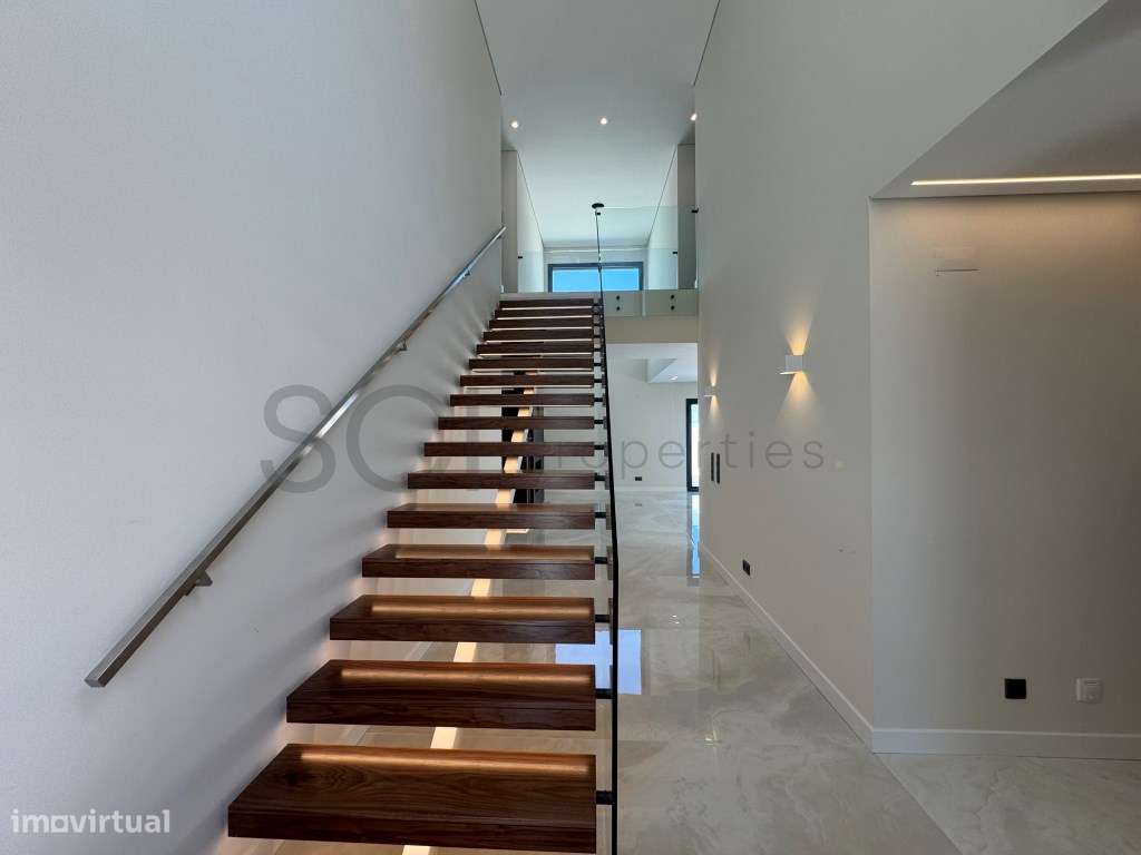 Moradia T4 Luxo Isolada | Belverde | Piscina | Garagem-49