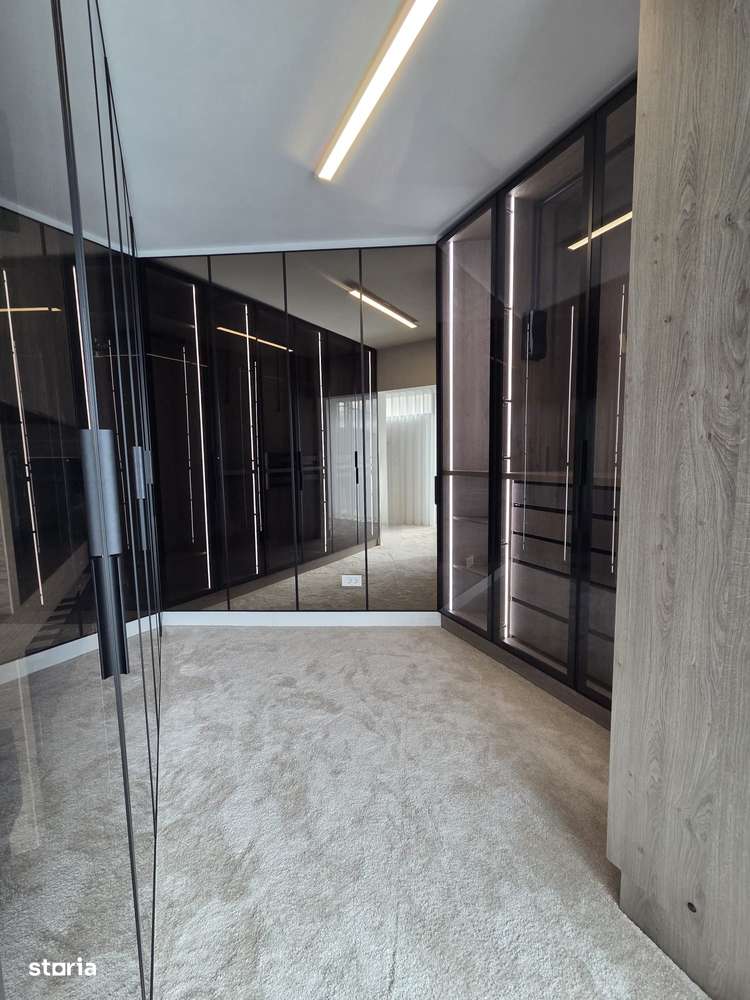 Vilă cu arhitectură futuristă și design avangardist la Cheie-14