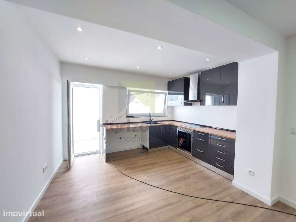 T4 Duplex Totalmente Recuperado no Centro Histórico de Portalegre-14