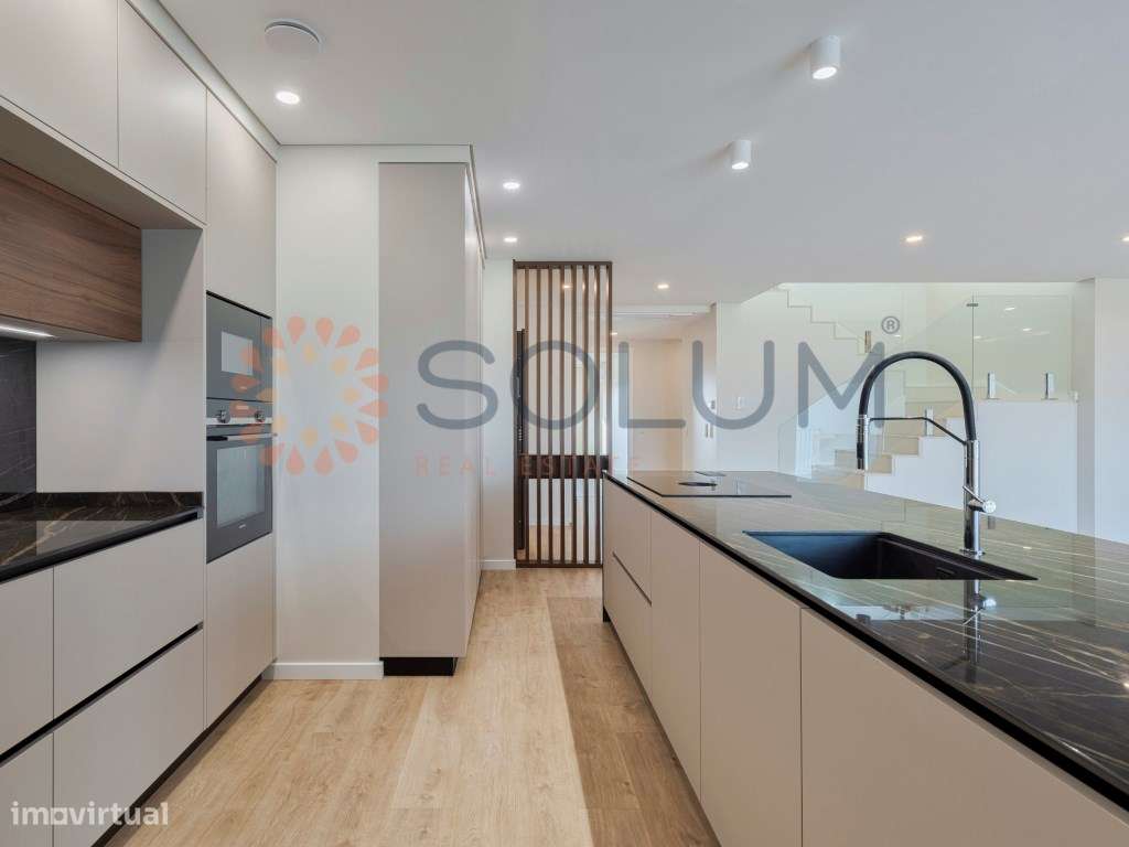 Duplex T2 novo, com grande terraço - Montijo-10