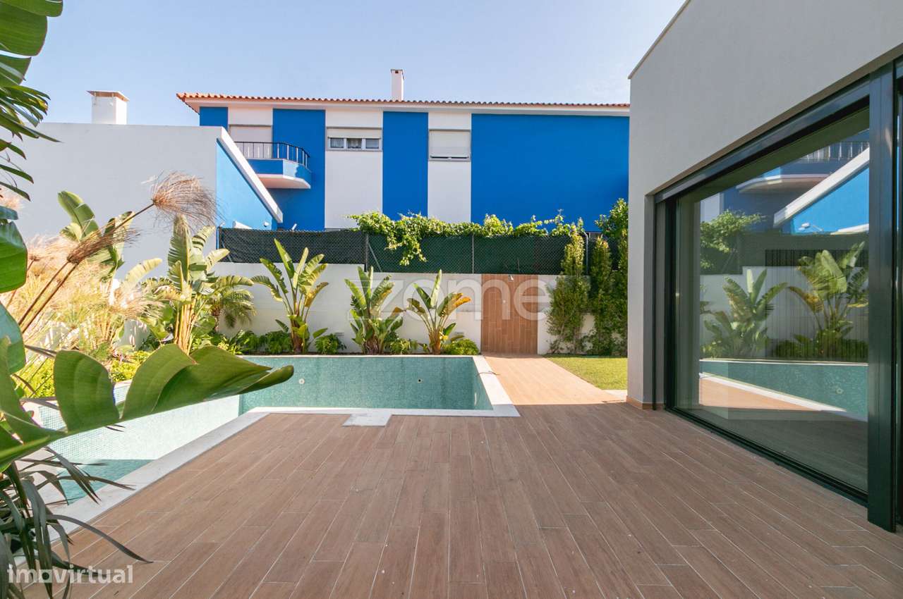 Moradia T3 com Piscina e Jardim no Zambujeiro – Alcabideche-27