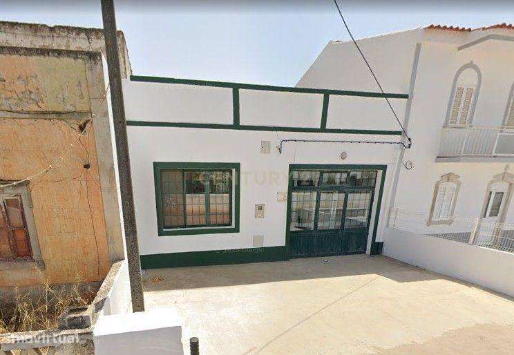 Armazém com 150 m², em excelente estado de conservação, localizado na - Grande imagem: 3/8