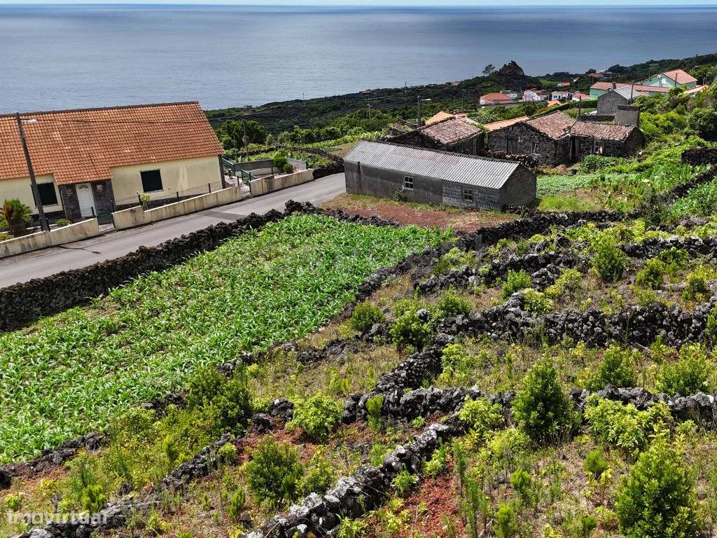 Terreno com Vista Mar e Elevado Potencial Turístico - Grande imagem: 2/20