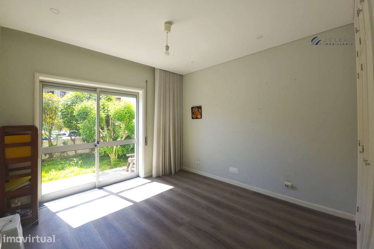 T2 com Garagem a 500m da Praia de Leça da Palmeira-24