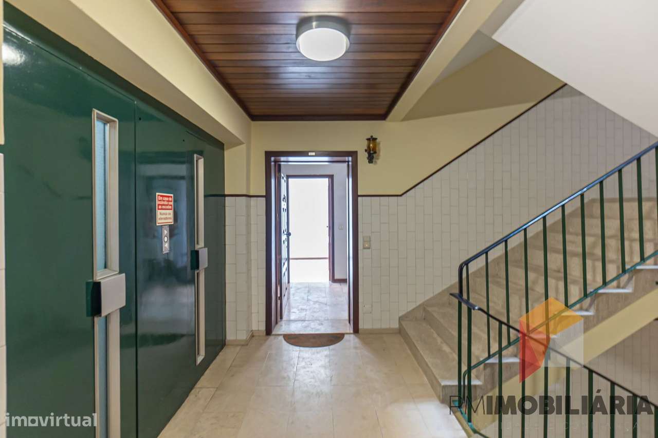 Apartamento T3 no centro de Matosinhos-40