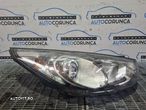 Far Dreapta Hyundai IX35 2010 - 2019 SUV 4 Usi (860) Cu lupă - 1