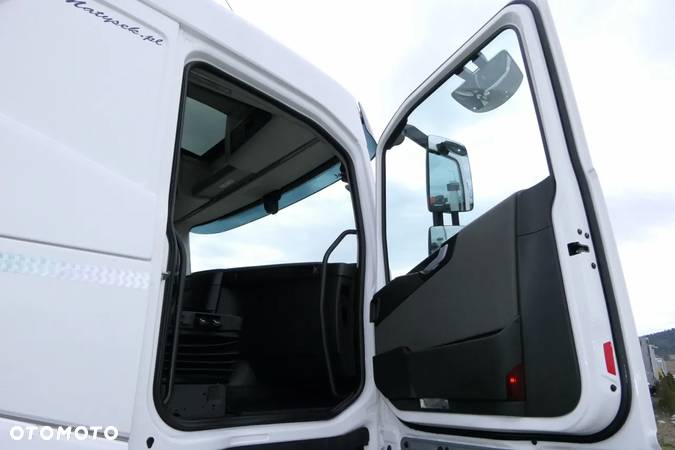 Volvo FH 420 / NISKIE / PEŁNY ADR / 7 000 KG / EURO 6 / - 24