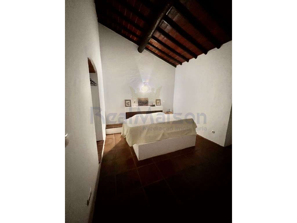 Vende-se Moradia T3 c/ Piscina em Vila Boim-18