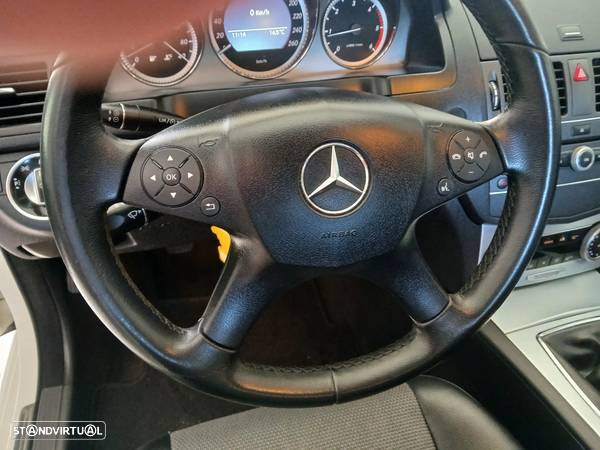 Mercedes-Benz C 180 CDi Avantgarde BlueEfficiency - 17
