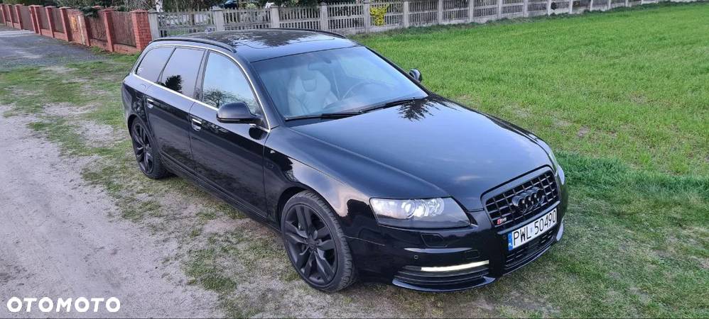 Audi S6 Avant - 24