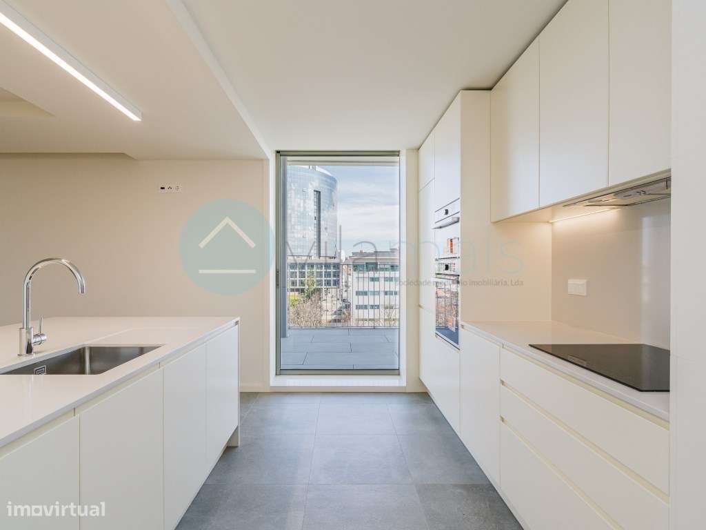 Apartamento T3 nas Antas com terraço | Alameda 303-4