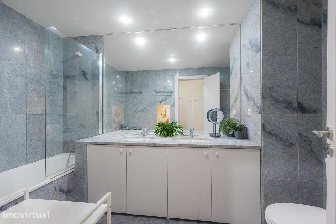 Exclusivo Duplex T5 no prestigiado “CONDOMÍNIO S. JOÃO BOSCO”-16