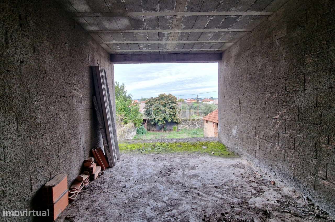 Moradia T4 em Carvalhal da Aroeira-18