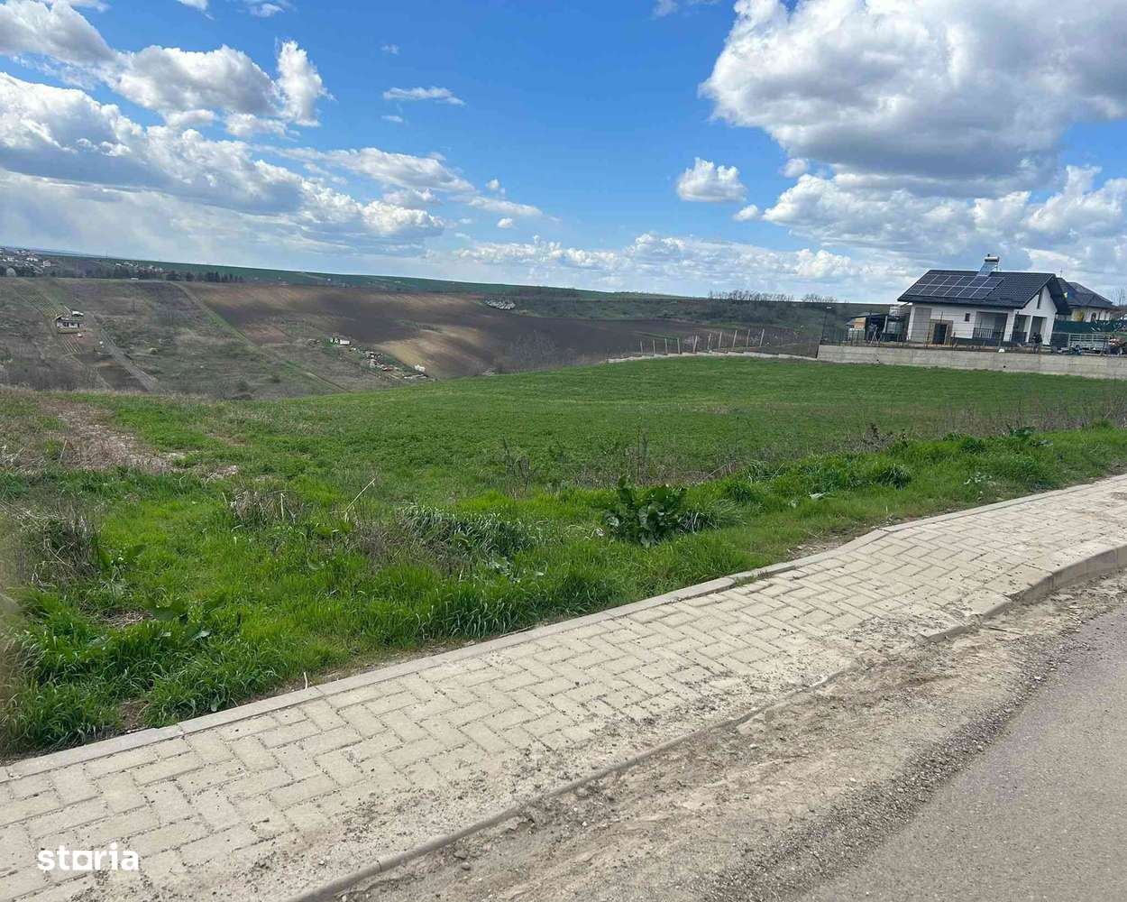 Teren intravilan 3271 mp Valea Lupului, Iași la asfalt str 1 Decembrie-3