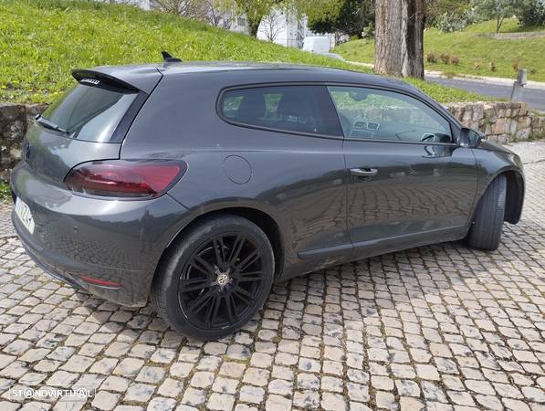 VW Scirocco 2.0 TDI Sport DSG - 4