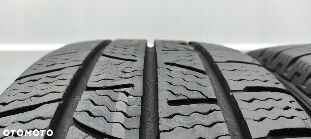 Opony zimowe Pirelli Carrier Winter 215/60R16 103/101 T - 2