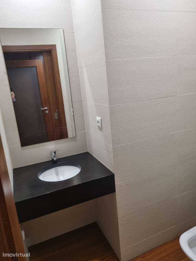 APARTAMENTO T2+1 COM TERRAÇO NO CENTRO DA MAIA - Grande imagem: 5/25