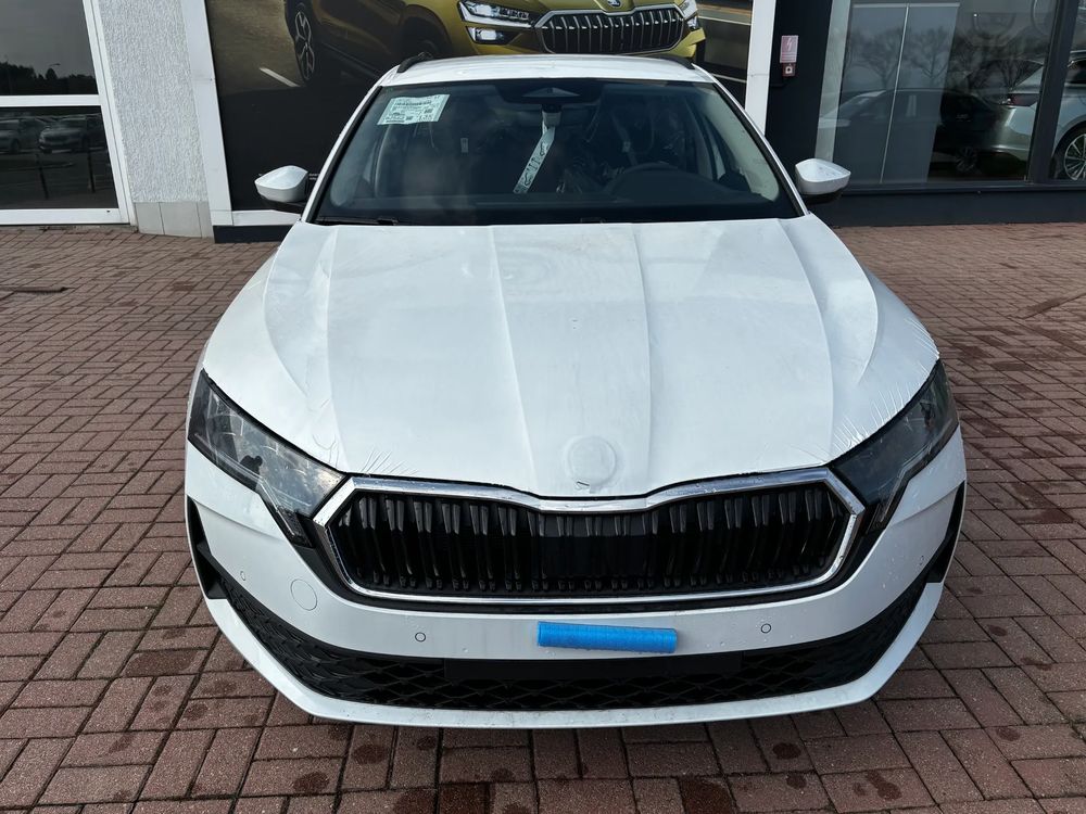 SKODA OCTAVIA Octavia Combi  Essence Drive 1,5 TSI m-HEV 110 kW 7- biegowa DSG