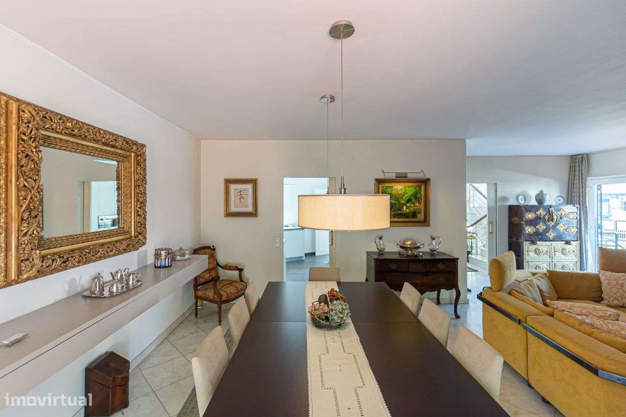 Moradia totalmente remodelada na melhor zona das Antas-9