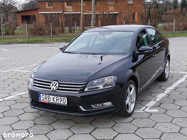 Volkswagen Passat 1.4 TSI BMT Comfortline - 17