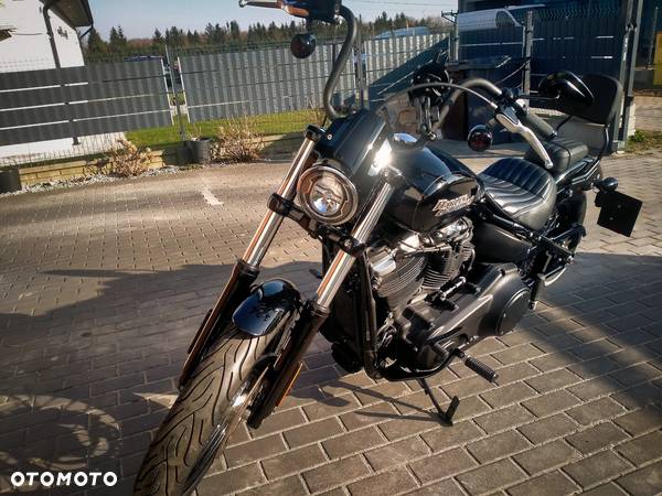 Harley-Davidson Softail Street Bob - 4