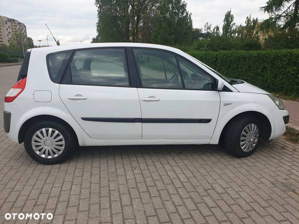 Renault Scenic - 23