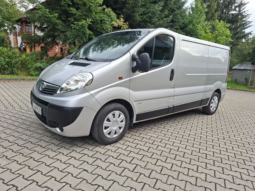 Opel Vivaro 2011
