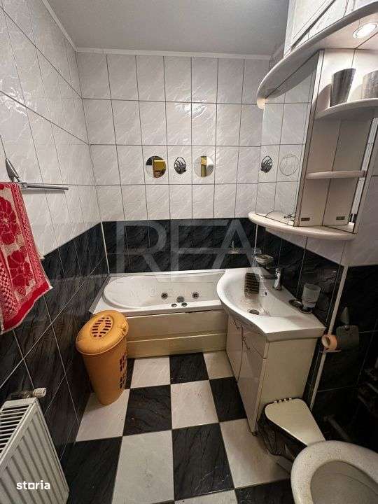 Apartament 3 Camere , Decomandat CF1 , Centrala Termica , Toporasi - Imagine principală: 5/11