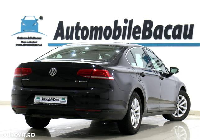 Volkswagen Passat 1.6 TDI DSG Comfortline - 6