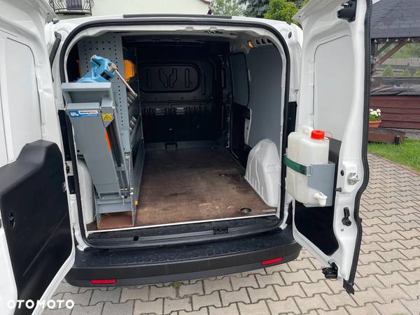 Opel COMBO - 18