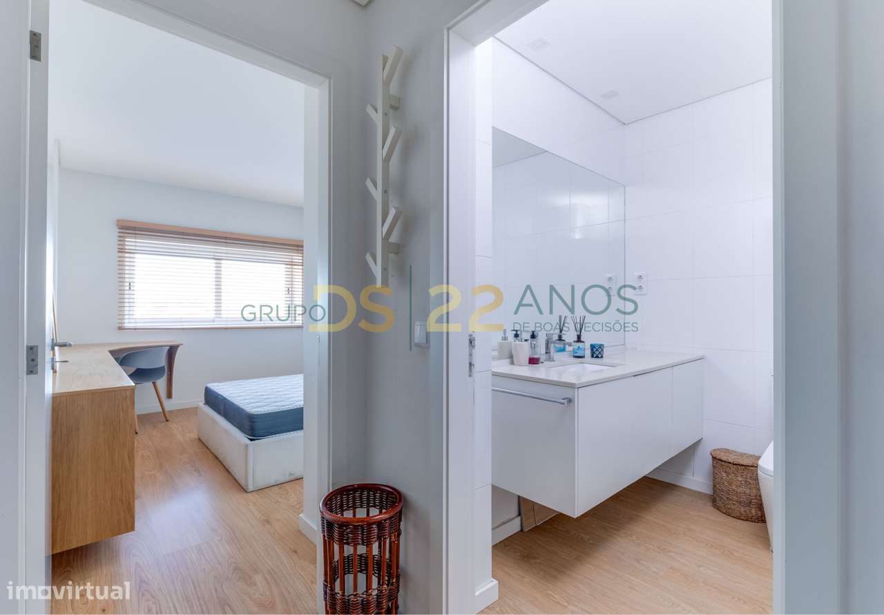 T1 totalmente remodelado  na 2. ª linha de mar em Vila do Conde-12