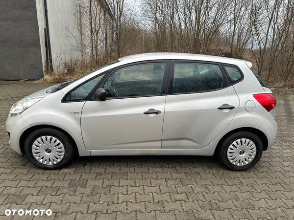 Kia Venga 1.4 CRDi 90 Business Line - 8