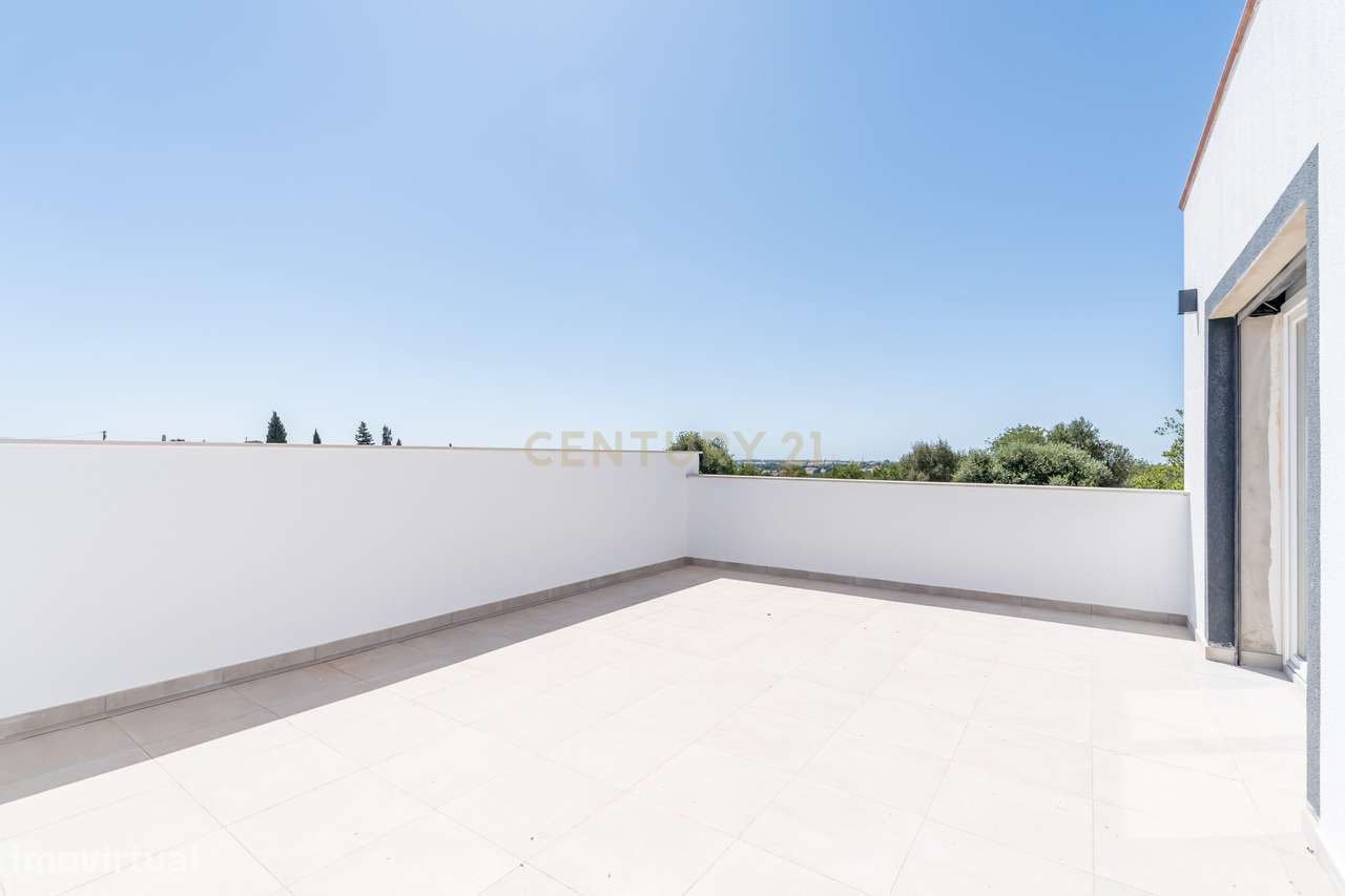 Moradia T3, Nova e Exclusiva: Campo, Mar e Piscina em Albufeira-31